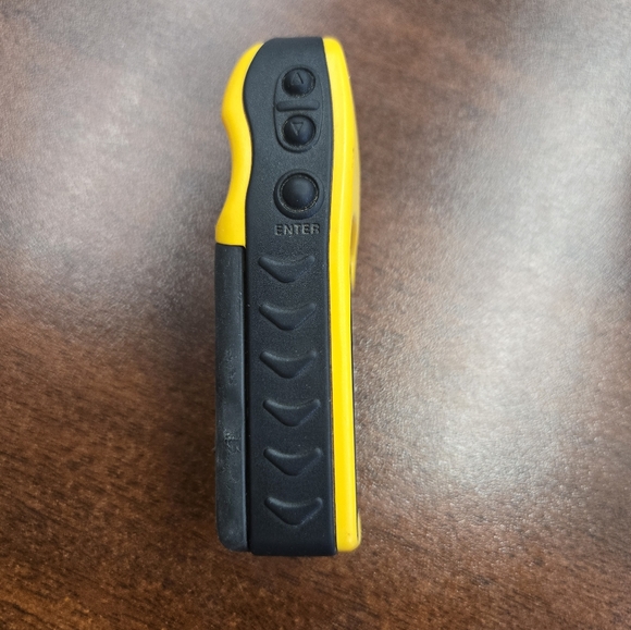 Garmin eTrex Handheld GPS - Picture 5 of 9